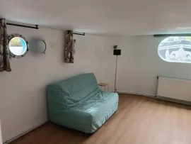 Location Studio meublé étudiant 25 m² sur péniche
