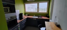 Location Appartement dernier étage belle vue et parking
