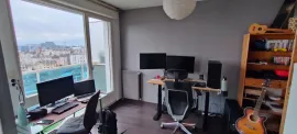 Location Appartement dernier étage belle vue et parking