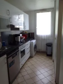 Colocation Chambre 14 m2 en colocation dans un F5 proche RERA