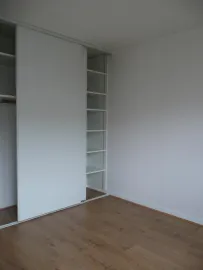 Location Grand T2 54 m² à proximité du palais des congrès.