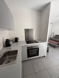 Location Studio meublé avec terrasse