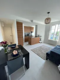 Beau 4P meublé 50m² en duplex complètement rénové Houilles