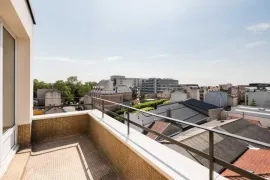 Location Location studio à Montreul