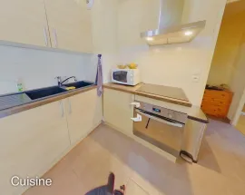 Location Appartement avec grande terrasse au calme