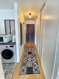 Location Grand studio rénové à 7min de république !