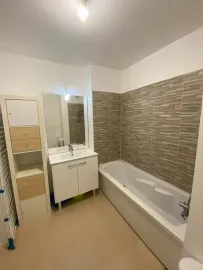 Location Beau 3P meublé 47m² neuf à Cergy avec balcon