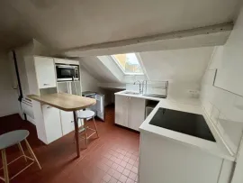 Location 2 pièces Versailles Place Charost