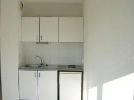 Location Beau studio à louer Montpellier Facultés