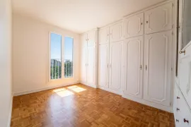 Location Vue lac & Tour Eiffel - Lumineux - 71m₂ rénové