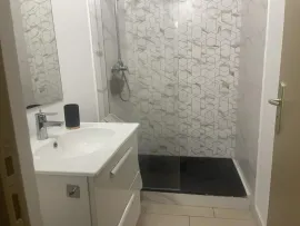 Colocation Chambre meublée avec balcon privatif - colocation