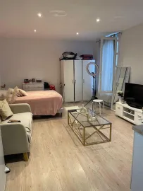 Location Beau studio 31 m² dans résidence calme