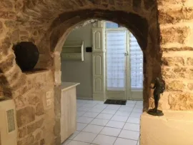 Location Appartement de caractère dans le centre du village