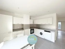 Location Type 2 - Traversant - Meublé - Bd Baille, 13005 Marseille