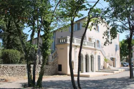 Location À reprendre - Local commercial de l'Orangerie au cœur de Claret - Hérault (34)