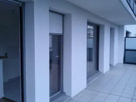 Location Beau T3 63m² avec terrasse 20m² Quartier Botanique