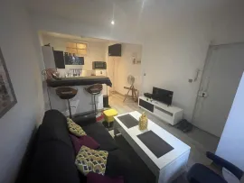 Beau studio meublé 26m² dans rue très calme Marseille 6e