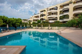 Location Nice splendide 2 pièces meublé jardin piscine