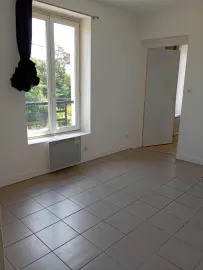 Location F2 lumineux calme, Caluire Vassieux résidentiel