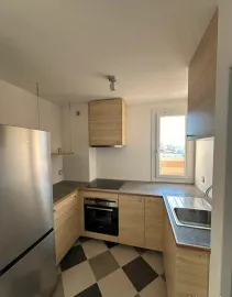 Location Grand studio 28m² et terrasse sans vis à vis 20m²