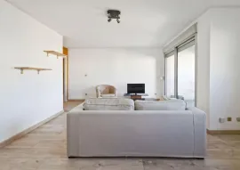 Location Beau T3 meublé 70m² avec Terrasse & Box