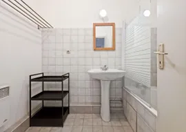 Location Beau T3 meublé 70m² avec Terrasse & Box