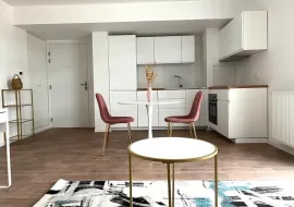 Location Beau studio neuf meublé 30m² avec terrasse/jardin