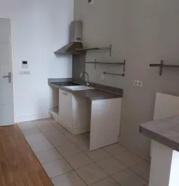 Location Grand Studio 50 M2 à louer à Versailles