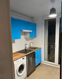 Location T4 complètement meublé 60m² balcon Marseille 10