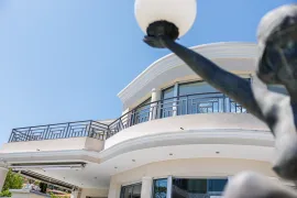 Vente Pour horizon, la Méditerranée
