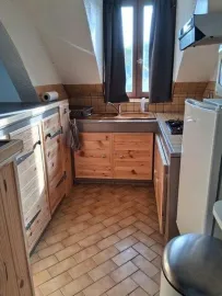 Location Appartement 2 pièces très lumineux au 2eme étage