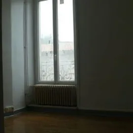 Location APPARTEMENT T4 CŒUR DE VILLE