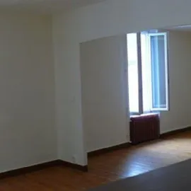Location APPARTEMENT T4 CŒUR DE VILLE
