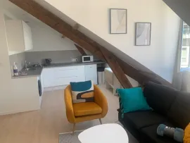 Location Beau studio entièrement meublé 22m² refait à neuf
