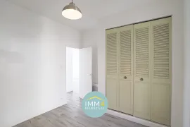 Location Type 3 - Traversant - Balcon - Vue dégagée - Prado, 13008 Marseille