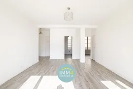 Location Type 3 - Traversant - Balcon - Vue dégagée - Prado, 13008 Marseille