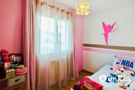 Vente Maison familiale avec piscine et beaux volumes