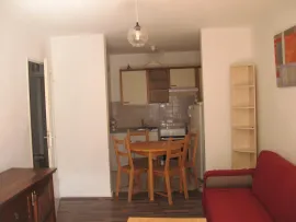 T3 meublé + parking privé couvert, proche gare Aix-les-Bains