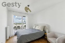 Location Grand appartement meublé avec terrasse privé