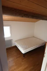 Location Bel appartement parquet et poutres apparentes