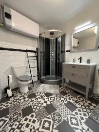 Location Joli appart T2, à louer ds immeuble de caractère.