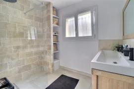 Vente Maison calme avec piscine et dépendance