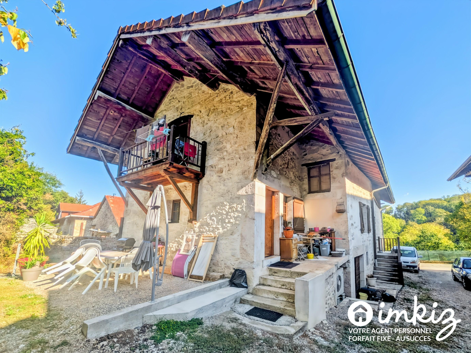 Maison en pierre avec 2 espaces de vie Marignieu