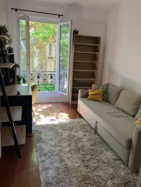 Location Studio au calme refait à neuf à 1 mn station RER A
