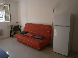 Location Studio meublé en rez de jardin a qq pas des facs