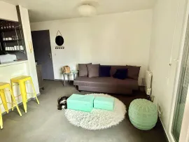 Location Magnifique studio meublé – Bord de Seine