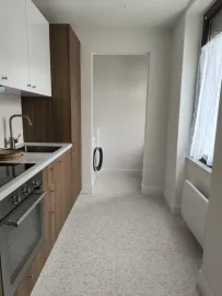 Location F2, 45 m2 meublé refait à neuf, 950€ cc, à voir !