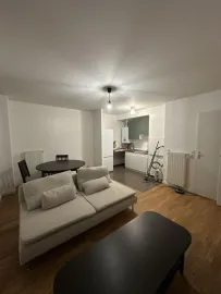 T2 MEUBLÉ 42 m² + PARKING  PUTEAUX Puteaux