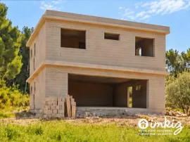 Villa contemporaine avec terrain 1200m2 a terminer Marignane