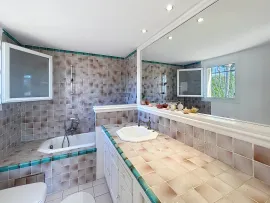 Vente Maison  - 6 pièces  - 174.31 m²